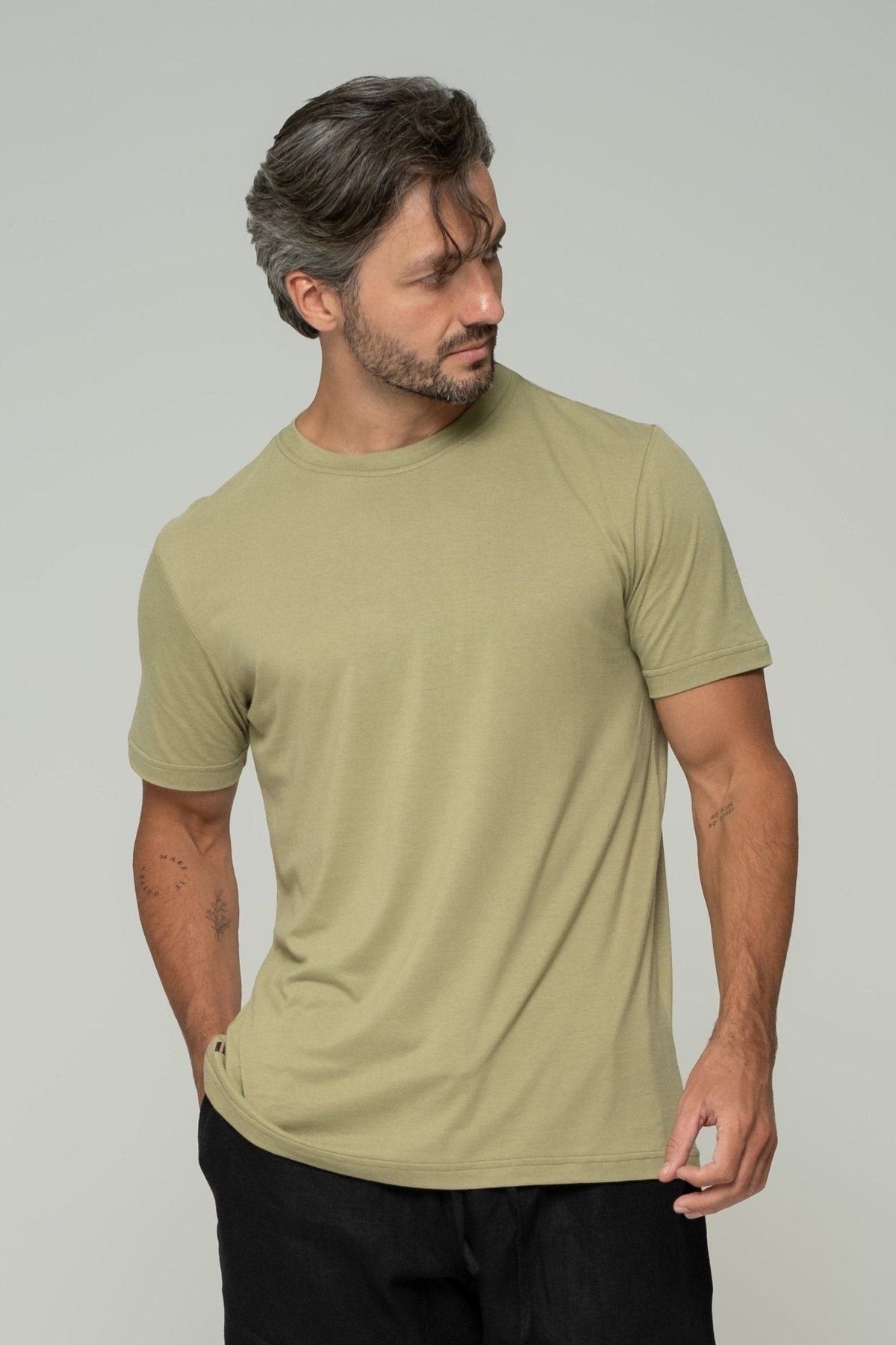 Asphalt, Olive or Off-White: Choosing Your Vāyu Colourway - Studioasasi