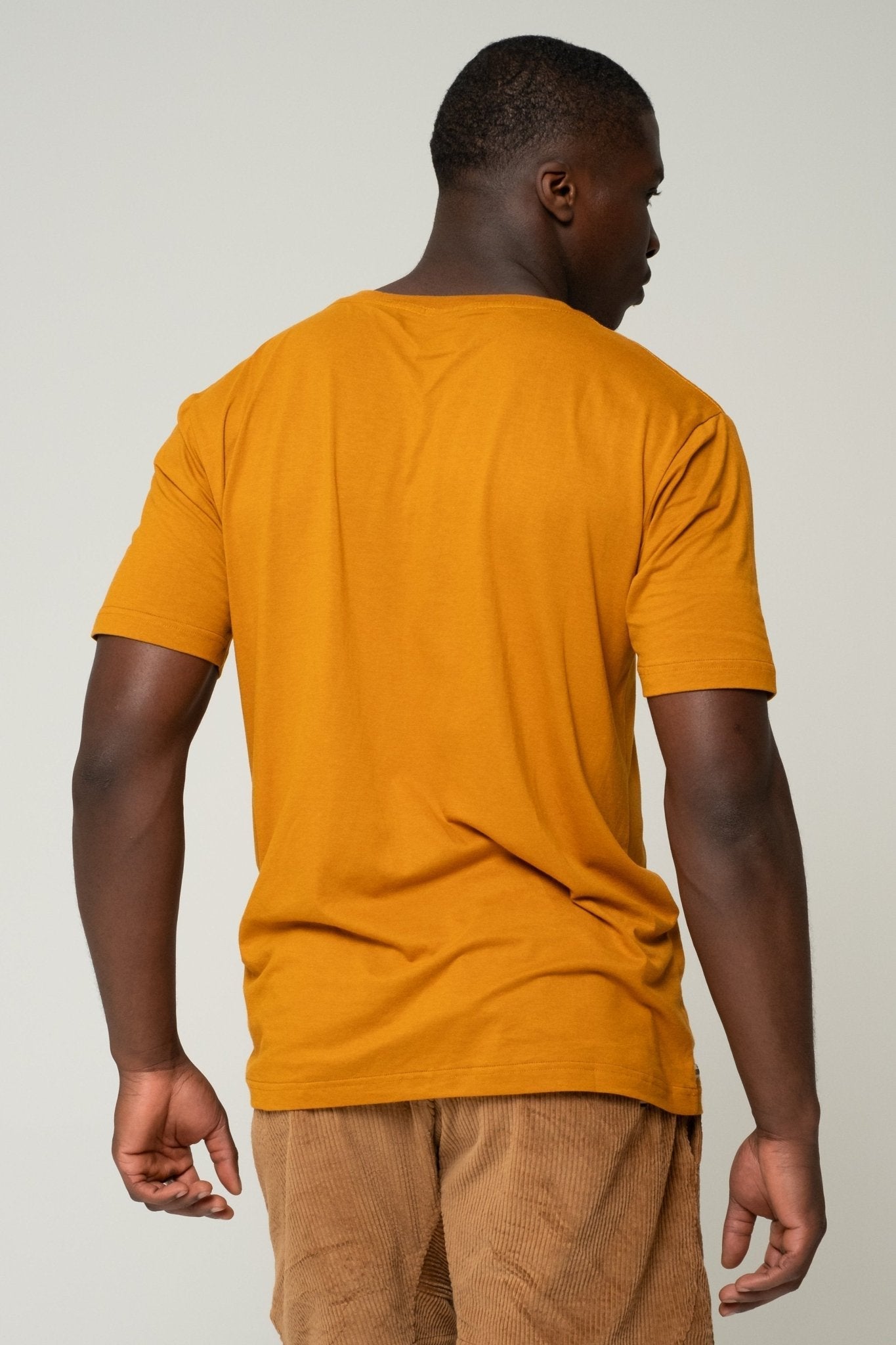 Vāyu T-Shirt - Dark Mustard - Studioasasi